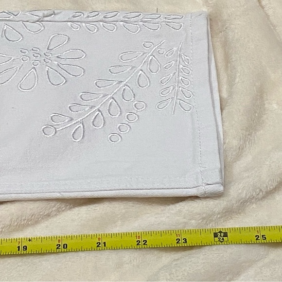 NWT NEW DIRECTION / White Denim Crop Jeans High Rise Embroidered Detail Size 10R - Picture 10 of 11